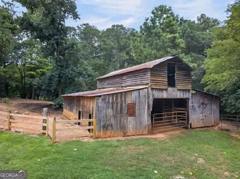 Exterior - 7048 Shell Rd, Winston, GA 30187 photo 11 of 25