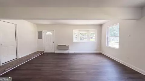 Living - 115 Emerald Ln, Hampton, GA 30228 photo 5 of 5
