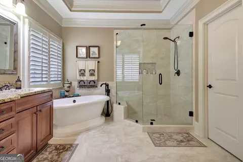 Bath - 100 Wickham Dr, Tyrone, GA 30290 photo 3 of 15
