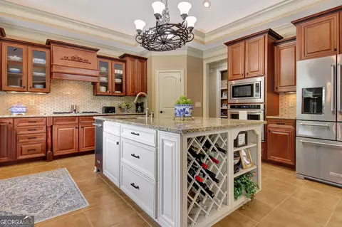 Kitchen - 100 Wickham Dr, Tyrone, GA 30290 photo 3 of 11