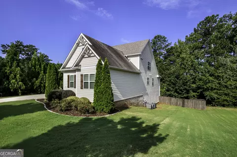 Exterior - 109 Faversham Dr, Mcdonough, GA 30252 photo 4 of 17