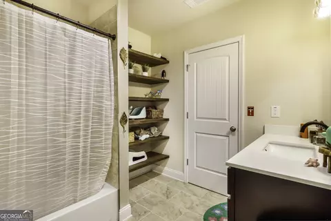 Bath - 109 Faversham Dr, Mcdonough, GA 30252 photo 8 of 8
