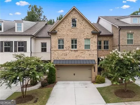 1610 Prestwick Ln, Dunwoody, GA 30338