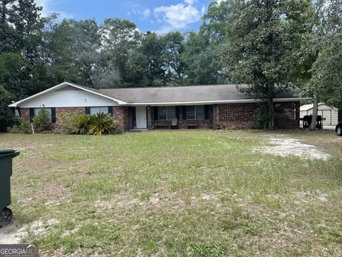 146 Evergreen St, Jesup, GA 31546