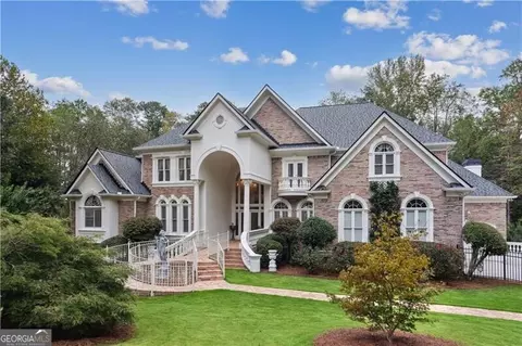 2145 Clay Dr, Atlanta, GA 30350