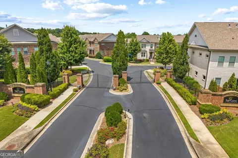 View/Area - 2028 Glenview Park Cir, Duluth, GA 30097 photo 2 of 3