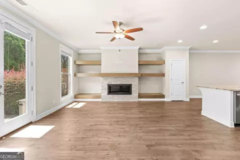 Living - 2028 Glenview Park Cir, Duluth, GA 30097 photo 4 of 10