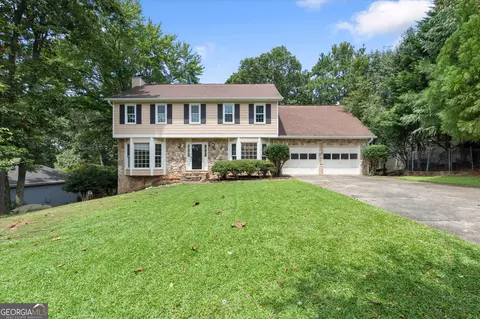 9126 Branch Valley Way, Roswell, GA 30076