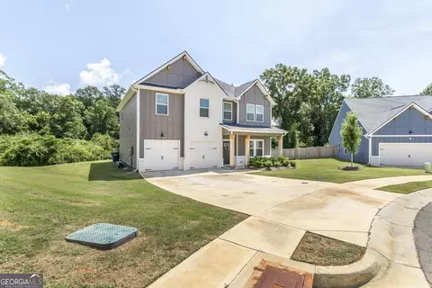 Exterior - 111 Corn Field Cir, Perry, GA 31069 photo 3 of 12