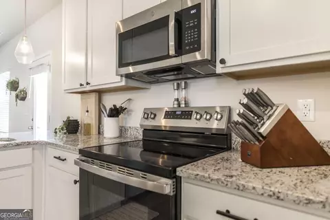 Kitchen - 111 Corn Field Cir, Perry, GA 31069 photo 2 of 3