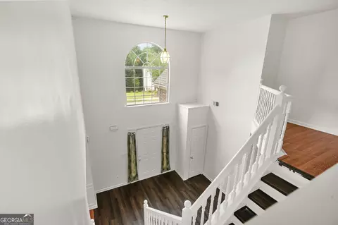 Entry Way - 1664 Bennett Dr, Mcdonough, GA 30253 photo 3 of 4