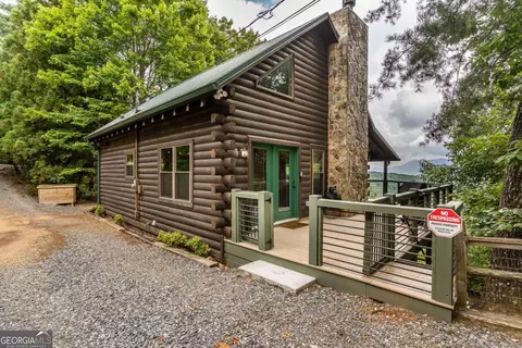 32 Little Amy Creek Trl, Ellijay, GA 30540