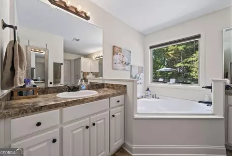 Bath - 2301 Matt Michell Ln, Monroe, GA 30655 photo 1 of 5