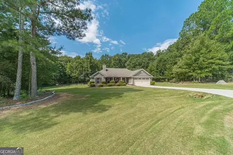Exterior - 2301 Matt Michell Ln, Monroe, GA 30655 photo 3 of 19