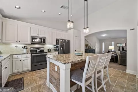 Kitchen - 2301 Matt Michell Ln, Monroe, GA 30655 photo 3 of 4