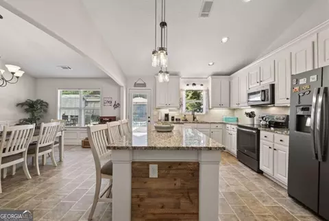 Kitchen - 2301 Matt Michell Ln, Monroe, GA 30655 photo 1 of 4