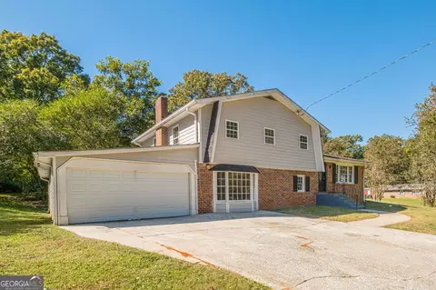 1798 Dogwood Ct, Snellville, GA 30078