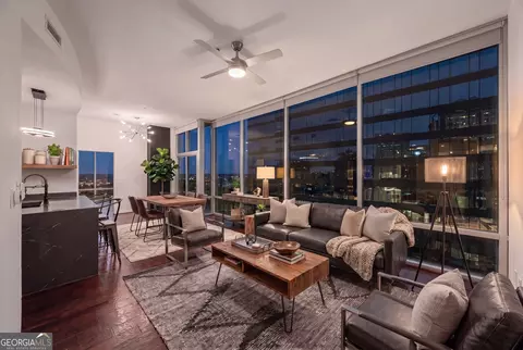 923 Peachtree St NE #2035, Atlanta, GA 30309