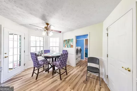 Dining - 1675 Round Rd, Grayson, GA 30017 photo 4 of 4