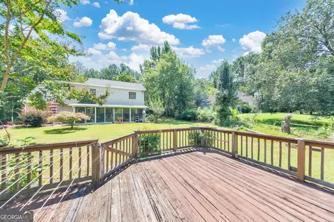 Exterior - 1675 Round Rd, Grayson, GA 30017 photo 8 of 10