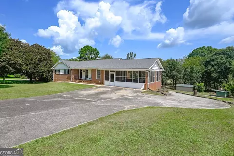 2484 SW Northview Dr, Austell, GA 30106