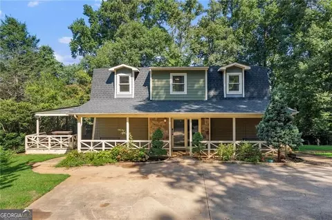 10 Capri Ter, Gainesville, GA 30504
