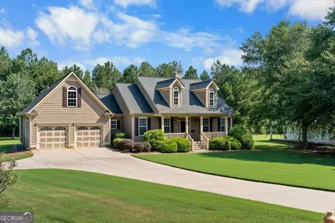 35 Applewood Ln, Taylorsville, GA 30178
