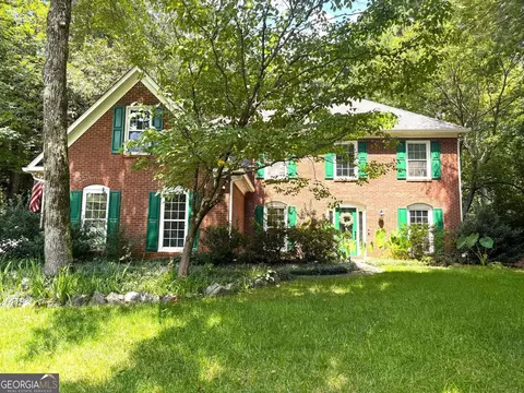 1350 Gran Forest Dr, Cumming, GA 30041