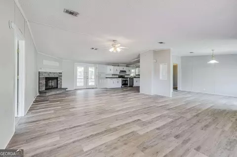 Living - 763 Bell Rd, Brooklet, GA 30415 photo 2 of 7