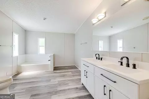 Bath - 763 Bell Rd, Brooklet, GA 30415 photo 1 of 4
