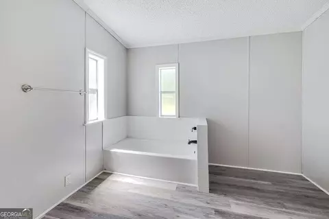 Bath - 763 Bell Rd, Brooklet, GA 30415 photo 3 of 4