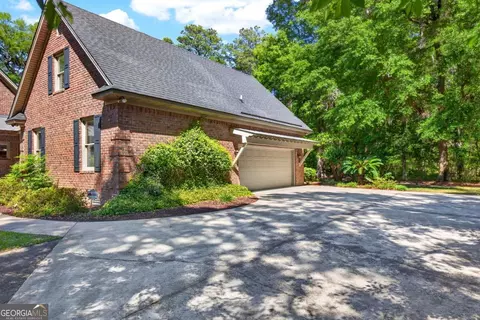 477 Buckland Hall Rd, Richmond Hill, GA 31324