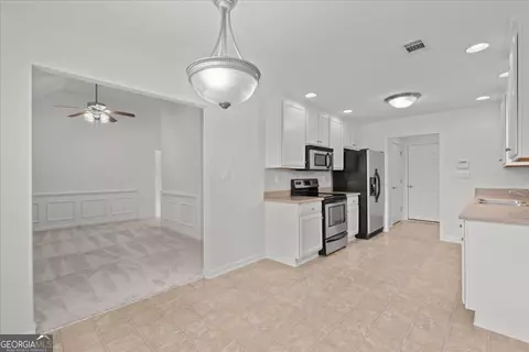 Entry Way - 293 Prominent Loop, Mcdonough, GA 30253 photo 4 of 5