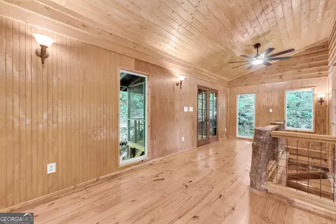 Entry Way - 4305 Yonah Dam Rd, Toccoa, GA 30577 photo 10 of 10