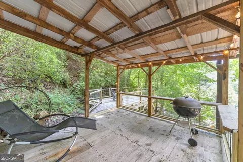 Exterior - 4305 Yonah Dam Rd, Toccoa, GA 30577 photo 7 of 8