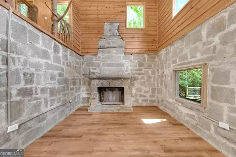 Living - 4305 Yonah Dam Rd, Toccoa, GA 30577 photo 2 of 3