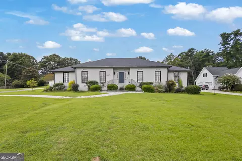 8671 Lake Forrest Dr, Douglasville, GA 30134