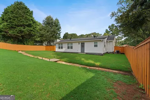 Exterior - 2855 Haddon Dr, Rex, GA 30273 photo 4 of 6