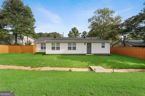 Exterior - 2855 Haddon Dr, Rex, GA 30273 photo 5 of 6
