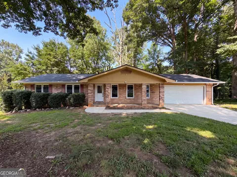 1653 E Kellogg Cir, Douglasville, GA 30134