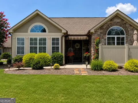 1663 Sedgefield Dr, Ooltewah, TN 37363