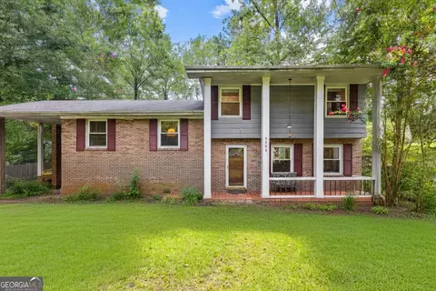 3303 Kilarney Ct, Decatur, GA 30032