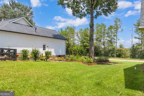 Exterior - 388 Belmont Park Dr, Commerce, GA 30529 photo 7 of 11
