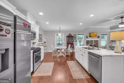 Kitchen - 388 Belmont Park Dr, Commerce, GA 30529 photo 1 of 3