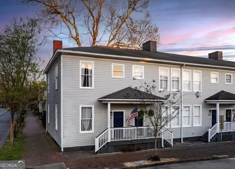 1402 Jefferson St, Savannah, GA 31401