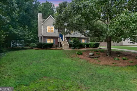 35 Hidden Brook Trl, Newnan, GA 30265