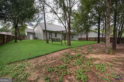 Exterior - 212 Chrisopher Luke Cir, Perry, GA 31069 photo 4 of 8