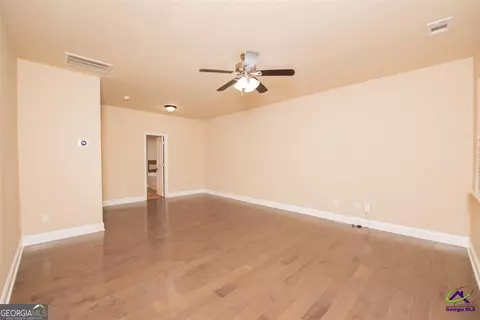 Living - 212 Chrisopher Luke Cir, Perry, GA 31069 photo 4 of 7