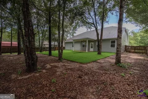 Exterior - 212 Chrisopher Luke Cir, Perry, GA 31069 photo 6 of 8