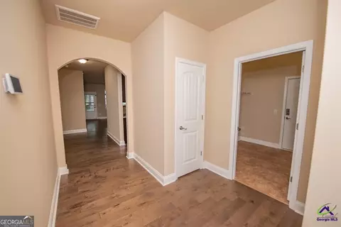 Entry Way - 212 Chrisopher Luke Cir, Perry, GA 31069 photo 6 of 12